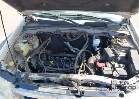 2009 Ford Escape Xlt из США, поврежденный, VIN 1FMCU03709KC47932